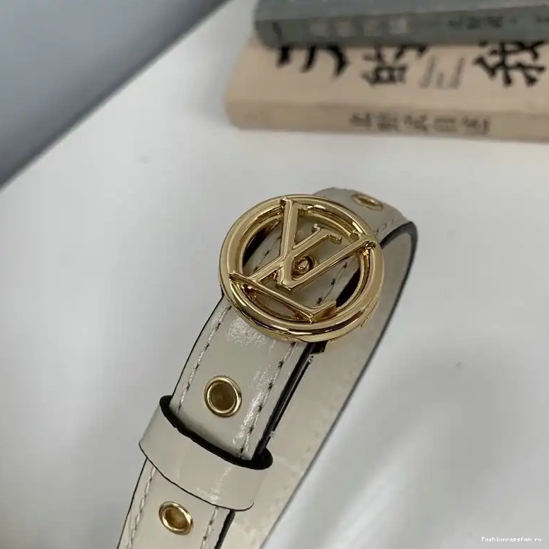 Fashionrepsfam ru 206FY0057 Bags LV 0522